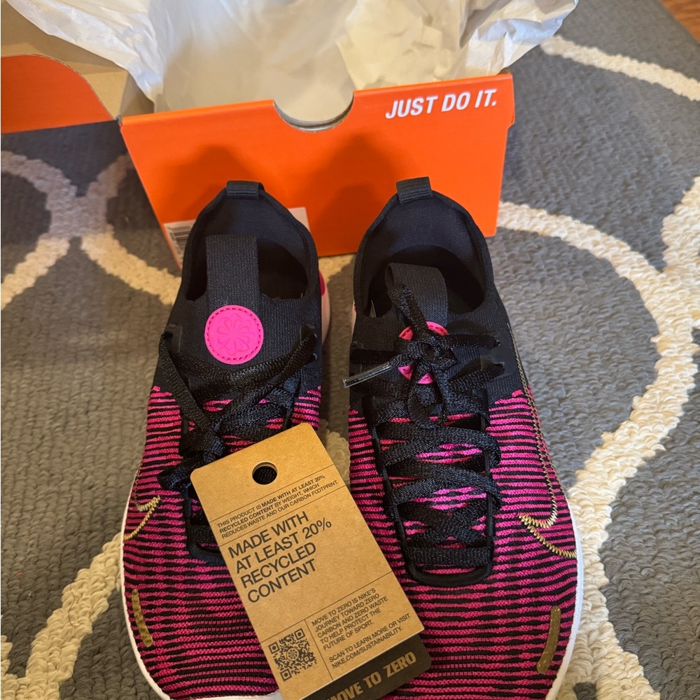 NWT Nike Women's Athletic Shoes - Pink and Black